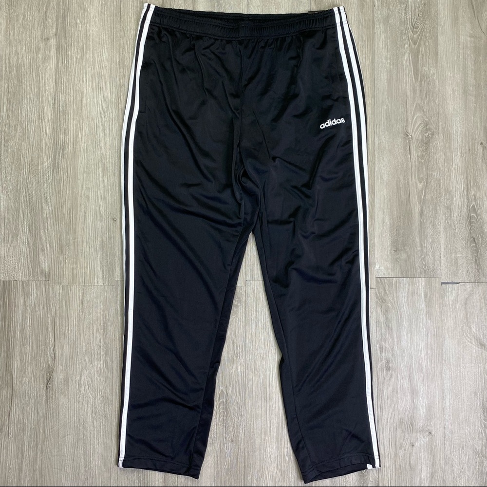 Adidas Men’s Tapered Normal Length Sweatpants